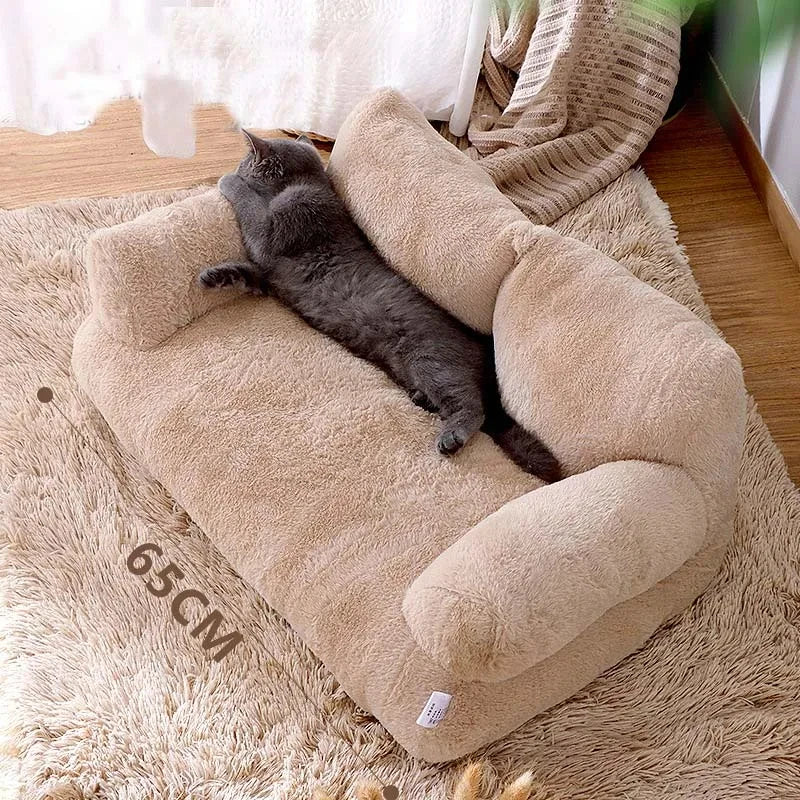Kitty Couch Suave